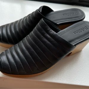 Beklina Ribbed Clog